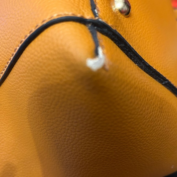 Elegant Mustard Tote Bag with Bow Accent - Picture 11 of 15